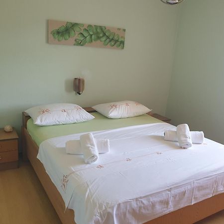 Holiday Home Zvecanje 客房 照片